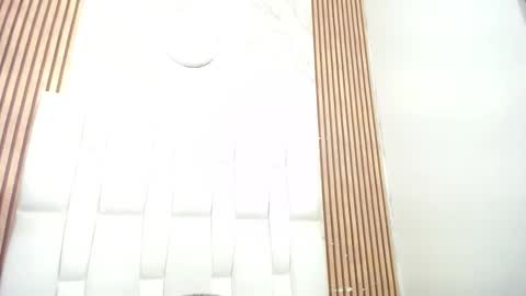 Snapshot of charlotteschmidtt chatting on 11/19/25, 11:32 Charlotte Schmidt online show from 11/19/25, 11:32