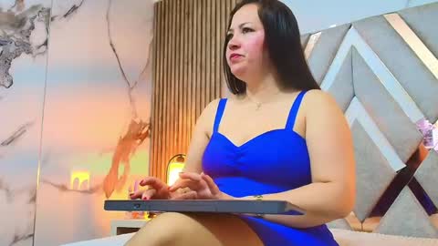 Charlotte  Schmidt online show from 04/14/26, 11:38