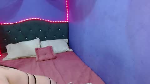 Snapshot of charlotteturners chatting on 01/06/25, 11:42 VALERIA online show from 01/06/25, 11:42