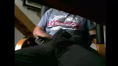 Snapshot of charly052 chatting on 10/25/25, 03:07 charly052 online show from 10/25/25, 03:07