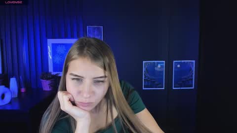 Snapshot of charmbianca chatting on 02/01/25, 11:21 Bianca online show from 02/01/25, 11:21