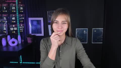 Snapshot of charmbianca chatting on 02/08/25, 11:12 Bianca online show from 02/08/25, 11:12