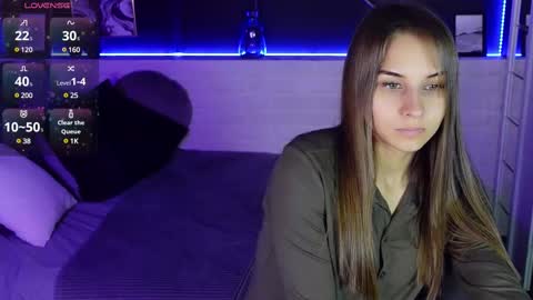 Snapshot of charmbianca chatting on 02/19/25, 08:33 Bianca online show from 02/19/25, 08:33