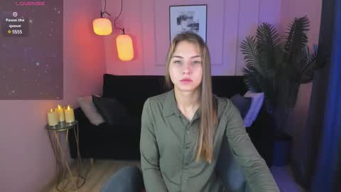 Snapshot of charmbianca chatting on 02/20/25, 05:23 Bianca online show from 02/20/25, 05:23