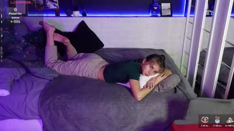 Snapshot of charmbianca chatting on 02/22/25, 02:52 Bianca online show from 02/22/25, 02:52