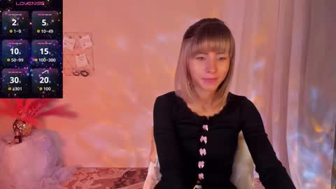 Snapshot of charmbianca chatting on 10/18/25, 02:18 Bianca online show from 10/18/25, 02:18