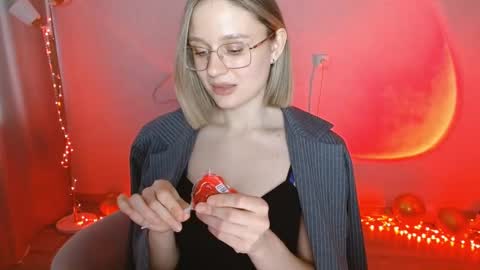 Michelle  online show from 01/30/25, 06:35