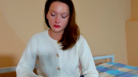 katie online show from 10/19/25, 02:50