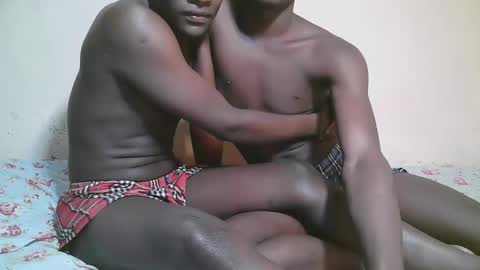 charmzboy online show from 11/28/25, 04:26