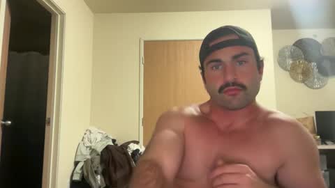 Snapshot of chasdown22 chatting on 10/19/25, 09:59 check cock go online show from 10/19/25, 09:59