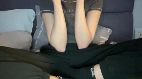 Vicky online show from 10/14/25, 05:14