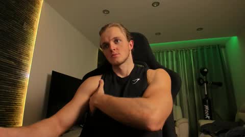 Chase Reed online show from 12/16/25, 09:20