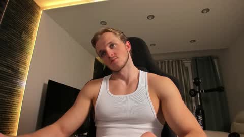 Chase Reed online show from 03/25/26, 06:14