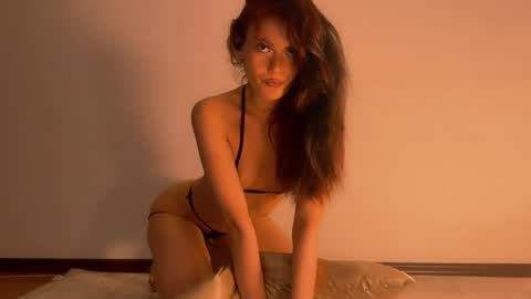JASMINE   usually going live about 2 am UTC  online show from 07/07/26, 05:10