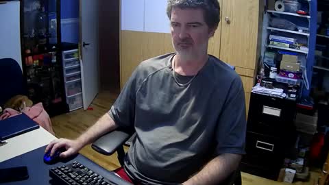 wanaBeYourToy online show from 11/07/25, 04:51