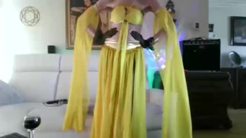 Snapshot of chaton897 chatting on 10/13/25, 05:24 kitty or chaton897 online show from 10/13/25, 05:24