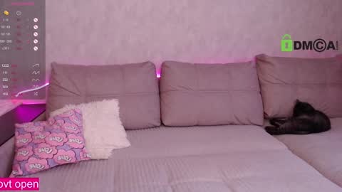 Im Elya   inst Elya Elfie  online show from 02/20/25, 04:28