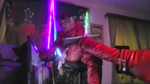 We Chat online show from 02/19/26, 03:24