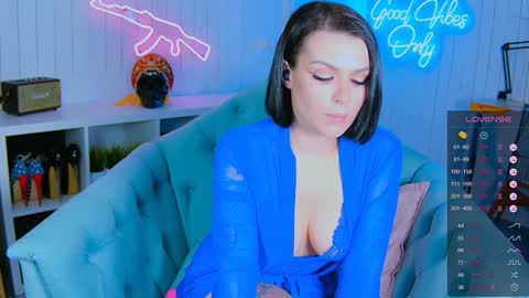 Snapshot of chaturkaterina chatting on 01/29/25, 03:01 Miss Harmony online show from 01/29/25, 03:01