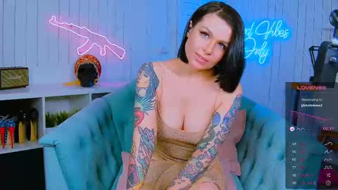 Snapshot of chaturkaterina chatting on 02/15/25, 04:47 Miss Harmony online show from 02/15/25, 04:47