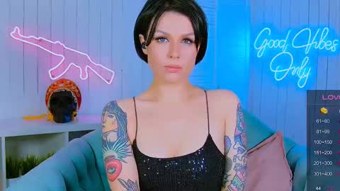 Snapshot of chaturkaterina chatting on 03/11/25, 10:53 Miss Harmony online show from 03/11/25, 10:53