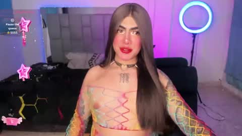 Snapshot of chaturmodels chatting on 07/16/26, 02:06 Sophie online show from 07/16/26, 02:06
