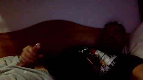 Snapshot of chaud7842 chatting on 11/17/25, 07:41 chaud7842 online show from 11/17/25, 07:41
