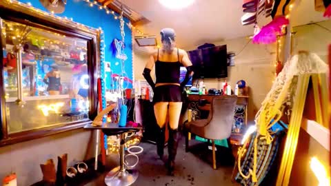 Snapshot of chavezechavez4207 chatting on 03/09/25, 08:07 MasterPRO online show from 03/09/25, 08:07