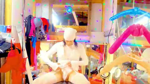 Snapshot of chavezechavez4207 chatting on 11/26/25, 09:54 MasterPRO online show from 11/26/25, 09:54