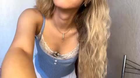 Milissa online show from 09/17/25, 11:56