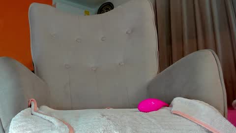 Snapshot of chaybell_ chatting on 12/02/24, 06:30 Chay online show from 12/02/24, 06:30