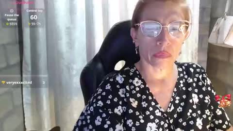 CHAYLA VICTORIA RUIZ  online show from 03/06/26, 09:55