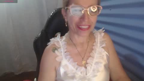 CHAYLA VICTORIA RUIZ  online show from 05/03/26, 12:55