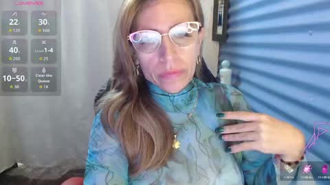 Snapshot of chayla_ruiz chatting on 06/08/26, 01:55 CHAYLA VICTORIA RUIZ online show from 06/08/26, 01:55