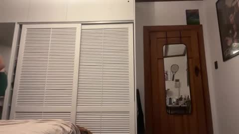 Snapshot of chazdazle chatting on 10/30/25, 08:16 Chaz online show from 10/30/25, 08:16