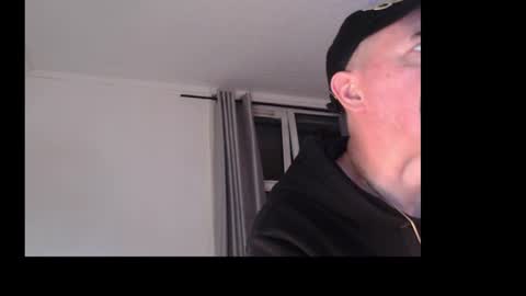 Snapshot of chazdiniro chatting on 11/01/25, 08:00 chazdiniro online show from 11/01/25, 08:00