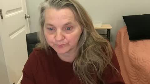 Snapshot of chealsiek chatting on 09/21/25, 12:34 chealsiek online show from 09/21/25, 12:34