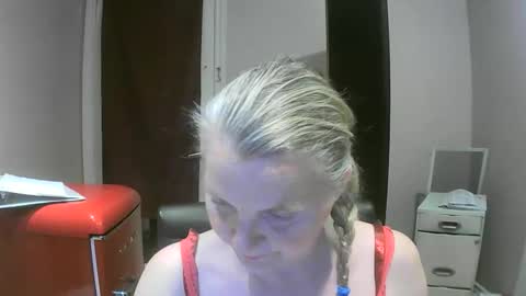 Snapshot of chealsiek chatting on 10/03/25, 11:13 chealsiek online show from 10/03/25, 11:13