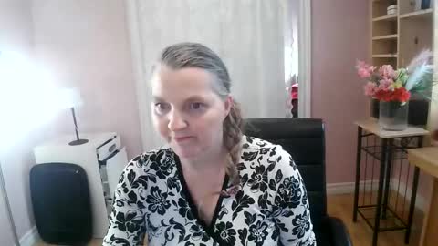 chealsiek online show from 05/03/26, 04:13