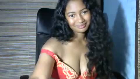 Snapshot of chechick_sahu chatting on 02/05/26, 05:01 Angel online show from 02/05/26, 05:01