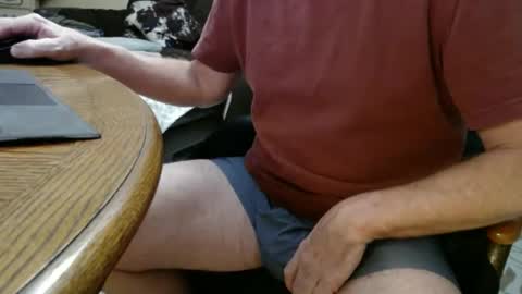 Snapshot of checker4 chatting on 02/09/25, 12:28 Checker online show from 02/09/25, 12:28