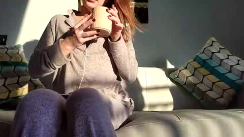 Snapshot of cheeekycouple02 chatting on 01/07/25, 12:52 Cheeeky couple online show from 01/07/25, 12:52