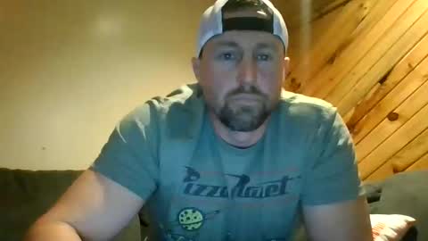 Snapshot of cheeks_24 chatting on 12/19/25, 09:00 cheeks_24 online show from 12/19/25, 09:00