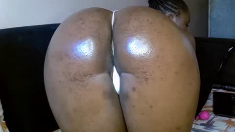 Snapshot of cheeky_charms chatting on 06/24/26, 06:45 cheeky_charms online show from 06/24/26, 06:45