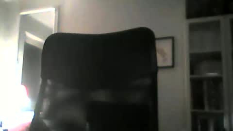 Snapshot of cheekycharm chatting on 11/23/25, 10:09 cheekycharm online show from 11/23/25, 10:09