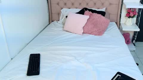 cheerry_moon online show from 03/25/26, 09:32