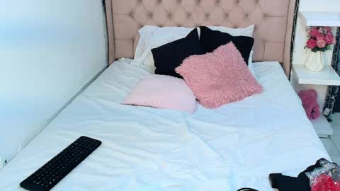 cheerry_moon online show from 04/01/26, 07:00