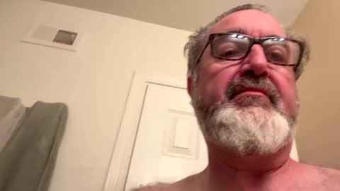 Snapshot of chefsd chatting on 11/12/25, 12:05 Chef online show from 11/12/25, 12:05