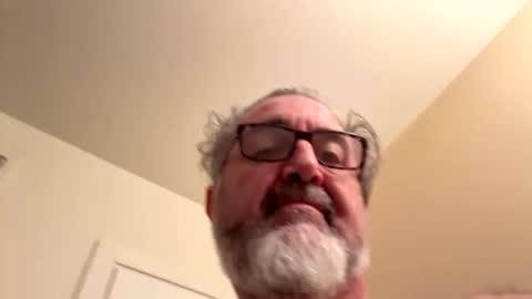 Snapshot of chefsd chatting on 11/30/25, 01:37 Chef online show from 11/30/25, 01:37