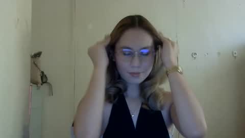 chelly4u69 online show from 11/02/25, 04:04